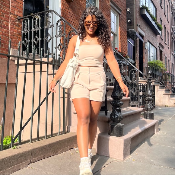 Meet your Posher, Kaira - Picture 2 of 3